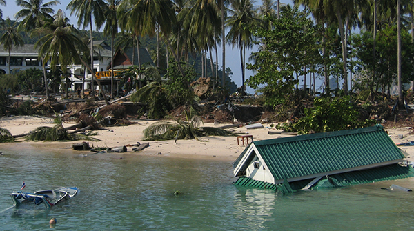 Tsunami Thailand Phi Phi Island 2004